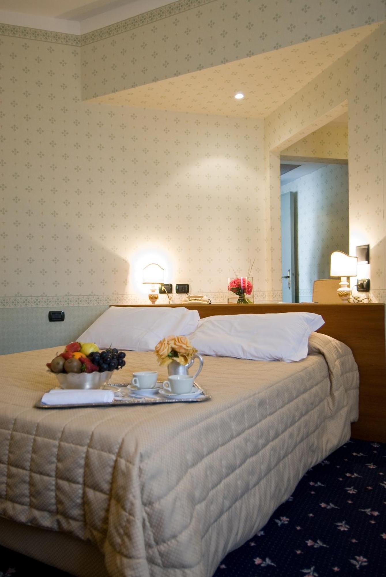 Grand Hotel Nizza Et Suisse Montecatini Terme Kültér fotó